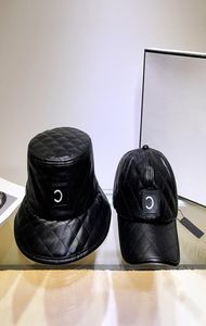 Chapeaux de seau en cuir Designer Femmes Caps de baseball Caps pour hommes Hit Fisher Hat Luxurys Designers Fedora Bons casquette Black Letter EM2398845