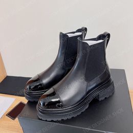 Lederen Chelsea Boots Designer Women Platform Slip-on Round Flat Booties dikke halve laars luxe mode zwarte enkel laarzen dikke hielgevecht Knight laarzen