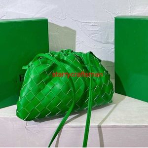 Sacs à main en cuir Sac pochette Botteg Veneta 2024 Nouveau sac panier à légumes tissé Sac nuage Cassette Sac à bandoulière à une épaule en cuir polyvalent Logo Greenhave HBK1