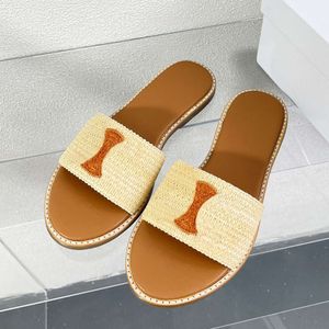 Alpargatas de cuero Diapositivas Diseñador Zapatillas de paja planas Verano Mujer Chanclas casuales Sandalias de playa al aire libre con caja 512