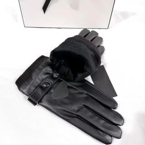 Guantes de cuero Guantes de diseñador Cinco dedos Guantes cálidos de invierno para mujer Guantes de cuero negros de lana para otoño e invierno para exteriores