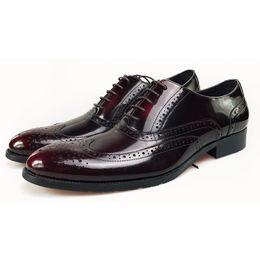 Cuir à la main les hommes brevetés Habe Brun Brown Business Business Mariage Classic Male Vintage Chaussures masculines