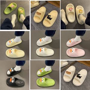 Cuir Home Blooms Men Slippers Femmes Slipper Geranium Black Oran Sandals Chaussures Munich Mom Woman Flip Flops Pantoufles Sandales Summer Sides Mix Styles IX