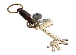 Porte-clés en cuir mignon petit cadeau en alliage girafe rétro tissage porte-clés entier pour cadeau de noël 6065740