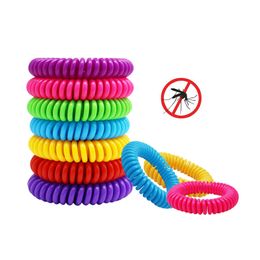 Pulsera repelente de mosquitos Pulsera de primavera de color de aceite esencial Control de plagas de verano Anti mosquito Adultos y niños Muñequera