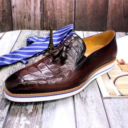 Chaussures en cuir pour hommes avec mocassins à franges en crocodile couture de voiture décontractée couche de tête unique en cuir de vachette chaussures de grande taille A19