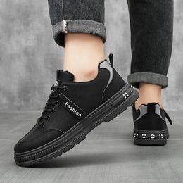 Men de cuero Top Designer vendedor Hot Supply Hot Casual Platform S zapatrones de zapatillas Negro para zapatos de senderismo para hombres Al aire libre Buen Sport Man Factory Artículo w