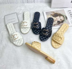 Sandales brodées en cuir à talon moyen pour femmes, pantoufles de styliste, sandales de fête de mariage, plates, boucle de cheville, semelle en caoutchouc, mules d'été, plage, chaussures de mode sexyB