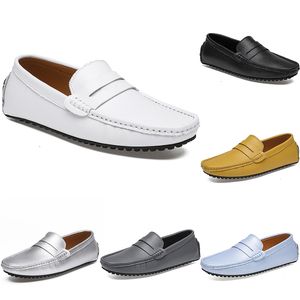 123 Chaussures de conduite décontractées pour hommes Sold Sole Sold Noir Blanc Blanc Bleu Argent Jaune Gris Chaussures All-Match Lazy Cross-Frontière 38-46 Color107