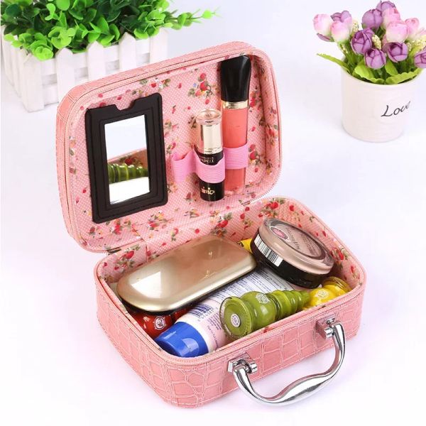 Cuir Portable Femmes Cosmetic Sac multifonction Voyage de toilette Stockage de toilette Organisez un sac à main