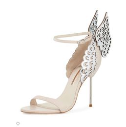 Lederen sandalen hakken gratis bruiloft gesp buckle high ladies 2024 Verzending rozen massieve vlinder ornamenten Sophia Webster schoenen naakt Hollow Out Wing 420