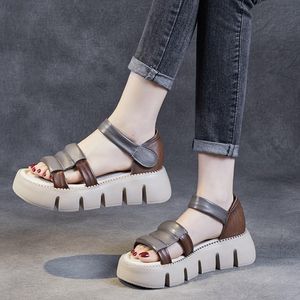 Sandales en cuir Sports pour femmes 2024 Summer Casual All-Match Chaussures plate-forme Light Retro Sandalss Sandsals SA