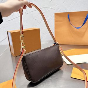 Sac à bandoulière en cuir pour femmes, sacs à bandoulière, portefeuille de mode, sac à main de styliste, Pochette Accessoires M40712