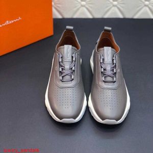 Leren sneaker BERLUTI Casual schoenen Santon Nieuwe heren reliëf kalfsleer geperforeerd ademend sportschoenen met reliëf veters Casual mode schoenen HBR3