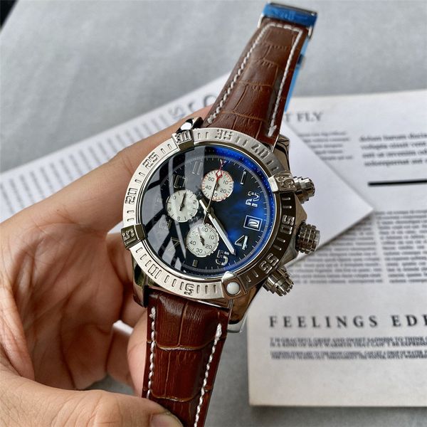 Anillo de acero de cuero Rologio Luxurys Watch Master Luminous 45MM Reloj para hombres 8800 Cuarzo James 007 VK Reloj con código de tiempo Reloj deportivo