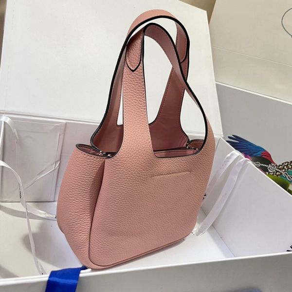 Bolso tote de cuero de alta calidad Bolsos de cubo de lujo diseñador mujer hebilla 1BA349 Diseñadores Bolso totes bolsos bajo el brazo mini clásico Piel de becerro canasta de comida carteras de embrague