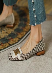 Chaussures de femmes en cuir Fashion Perles de canne à printemps Pompe carrée Toe Set Foot Muissiers décontracté talon épais 2206176090236