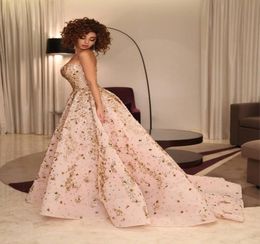 Le chanteur du Liban Syriam se tarit même style princes de bal robes de bal sexy gonfle bouffée de soirée de soirée