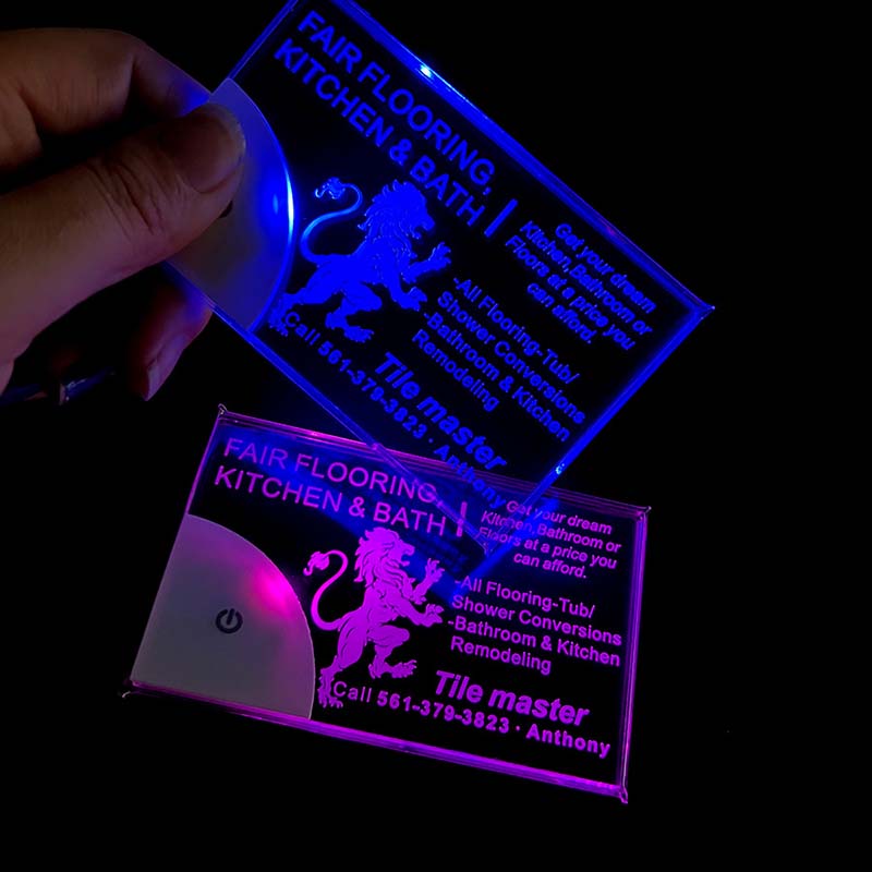 Biglietto da visita luminoso acrilico a led Biglietto da visita in metallo di lusso con incisione laser. Biglietto vuoto