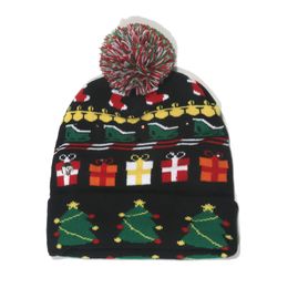 Chapeau tricoté de Noël à LED pour enfants et adultes Père Noël Bonhomme de neige Renne Elk Festivals Chapeaux Cadeaux de fête de Noël Casquette Chapeaux de créateurs de mode Bonnet pour hommes et femmes Q117