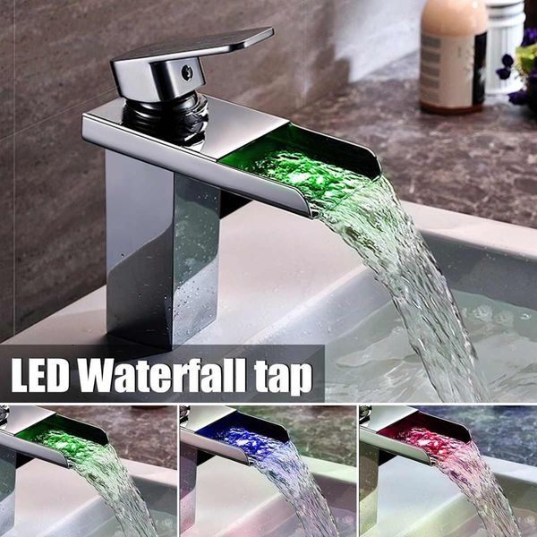 Grifo de lavabo de cascada con cambio de Color LED, grifo monomando pulido cromado, grifo mezclador frío y caliente para baño