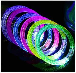 LED Dansarmband Cartoon Horloge Jongens Meisjes Flash Polsband Lichtarmbanden voor Verjaardag Halloween Gloeiende Feestartikelen Kleur RGB2361857