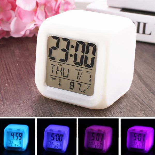 Réveil numérique LED 7 couleurs changeantes affichage électronique montre température sons calendrier contrôle horloge de bureau