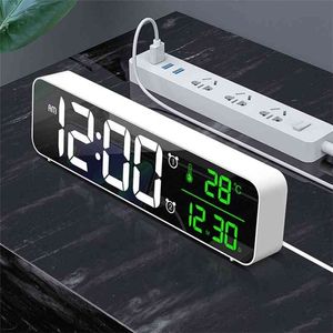 LED Réveils numériques avec Snooze Temp Time Musique Double horloge USB Chargeur Grand affichage numérique Luminosité Dimmer 210804