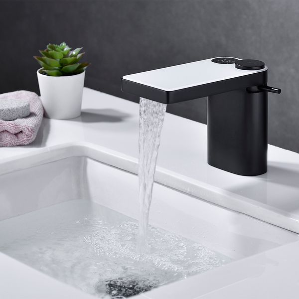 Basin numérique LED Robinet de bassin de bain noir LED BASHER BRAST TEMPRAYAGE Affichage du robinet Smart Tap Sévier pour le robinet de robinet de salle de bain