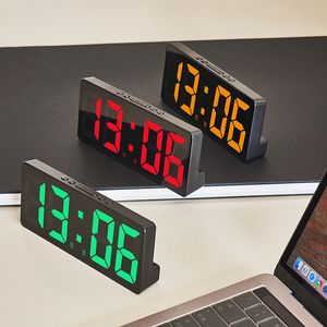 LED Digital Electronic Alarm Table ronde Smart Table USB Miroir alimenté par batterie Affichage de temps de température Date de répétition