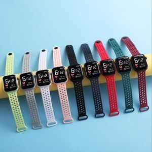 Relojes digitales LED, moda nueva, banda de silicona informal, reloj resistente al agua con corazón de estudiante y amor para regalos de navidad