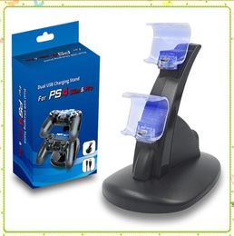 LED Dual Charger Dock Mount USB -laadstandaard voor PlayStation 4 PS4 Xbox One Gaming Wireless Controller met Retail Box MQ1004860896