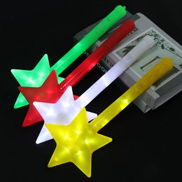 LED LED CINQ POINTET STAR LUMINEL LUMIÈRE jouet jouet de concert de la lampe à main de couleur vive