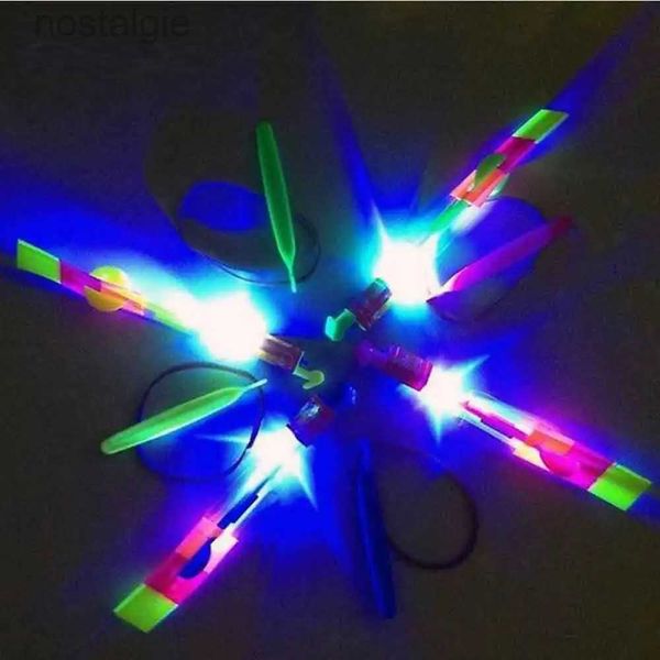 LED Flying Toys 10 / PCS LED Éclairage LED Up Luminal Toy Slingshot Noël décor Feux Fast Fast Catapult 240411