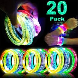 LED Handschoenen 1020PCS Glow Sticks Armbanden Feestartikelen Gunsten in Het Donker Armband Oplichten Speelgoed Voor Kerst 231207