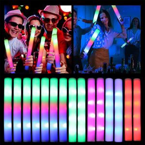 LED Glow Sticks Colorido RGB Fluorescente Luminoso Espuma Stick Cheer Tube Luz brillante para bodas Fiesta de cumpleaños Suministros Accesorios LT0106