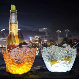 LED-ijsemmers Doorzichtige plastic ijsemmer Kleuren veranderende LED-koelemmer Champagne Wijndranken Bierfles voor keuken HKD230828