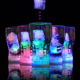 LED Ice Cube Veilleuses Multi Couleur Changement Lent Flash Nouveauté Liquide Capteur Eau Submersible pour Fête De Mariage Bars Boissons Décoration GG