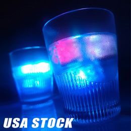 LED Ice Cubes Lighting Water-geactiveerde Flash Luminous Cube Lights Gloeiende inductie Bruiloft Verjaardagsbars Drink Decor Nighting Lights 960pcs/Lot