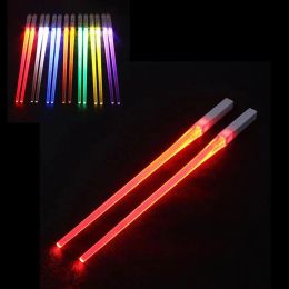 Palillos con luz LED, 2 uds./Pal Up, creativos, duraderos, ligeros, para cocina, comedor, fiesta, vajilla portátil segura para alimentos, peso 0525