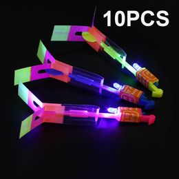 LED Bâtons Lumineux 10 PCS En Plein Air Brillant Fusée Flash Nuit Enfants Élingues Lumineuses Jouets Éclat Élastique Hélicoptère Rotatif Jouet 230605