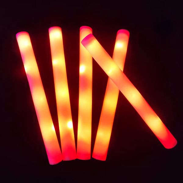 LED Light Sticks 20pcs / lot Luminous Cheering Glow Stick Neon para hombre Mujer Music Bar Party decoración 230728
