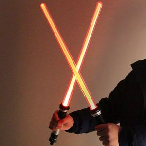 LED -licht stokt 2 stks laser sabeljongen gril speelgoed darth vaders zwaard cosplay boog speelgoed dubbele sabel met geluidsgeschenken 221207