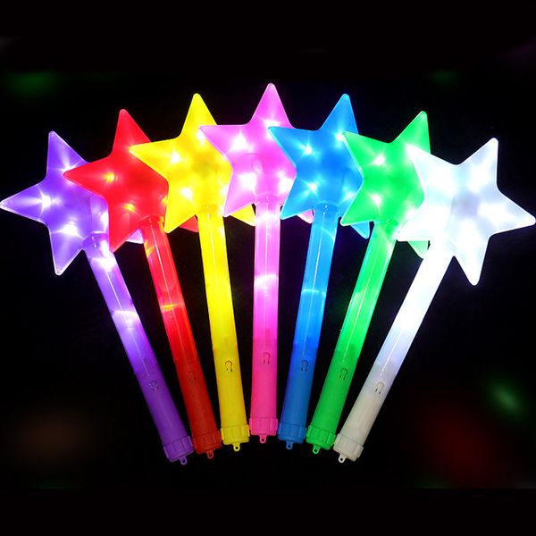 LED Light Sticks Flash Estrella de cinco puntas Glow Stick Led Stick Estrella de cinco puntas Iluminar Varita intermitente Princesa Chica Regalo Fiesta Cumpleaños Suministros 230625