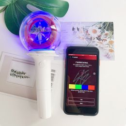 LED Light Sticks Kpop Straykids Stick met Bluetooth Support Glow Hand Lamp Party Concert Stick Fans Collection Toys For Kids Gift 230208