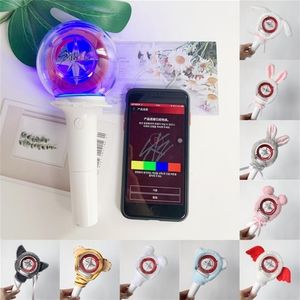 Bâtons Lumineux LED bâton Mode Kpop Strayed Enfants bâton Avec Bluetooth Concert Main Lampe Glow Stick Flash Fans Collection 221105