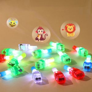 LED-verlicht speelgoed Projectievingerlicht Cartoonprojectielicht Projectielicht Meerdere patronen Lichtgevende cartoonringen