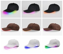 LED Luminescence casquette de baseball Luminescence chapeau de sport en plein air éclairer unisexe lueur dans les casquettes sombres Snapback LJJA33973422870