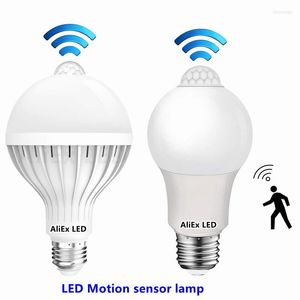 Lampe LED avec détecteur de mouvement E27, veilleuse de sécurité universelle, AC 110V 220V, Ampoules à économie d'énergie, Ampoule de décoration PIR