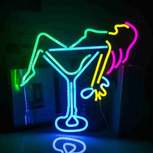 LED Neon Sign Neon Sign LED Licht Vrouw Wijnglas Bar Thuis Slaapkamer Bruiloft Esthetische Kamer Verjaardag Aanwijzing Versieren USB R230613